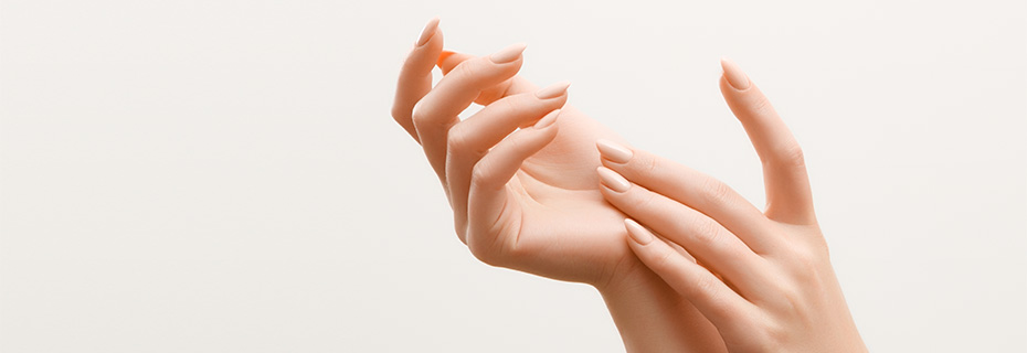 Élimination des salissures tenaces sur les mains