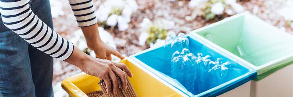Keep your outside seating clean with the right litter bins